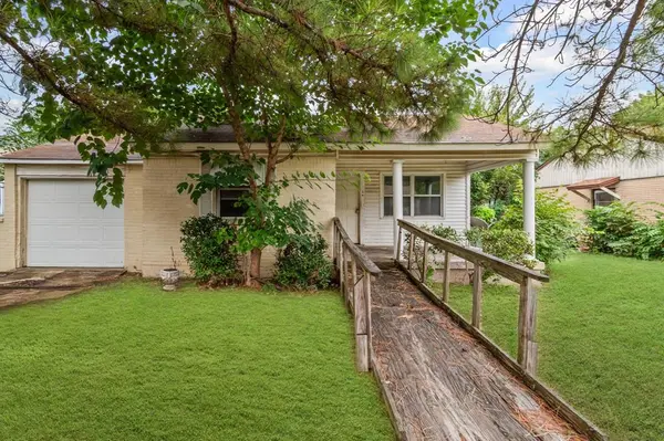 2902 Nicholson Drive, Dallas, TX 75224