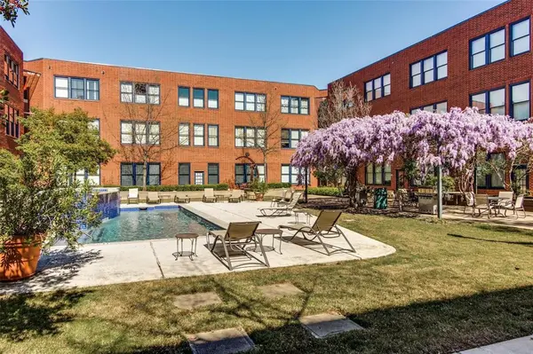 Dallas, TX 75204,2502 Live Oak Street #330