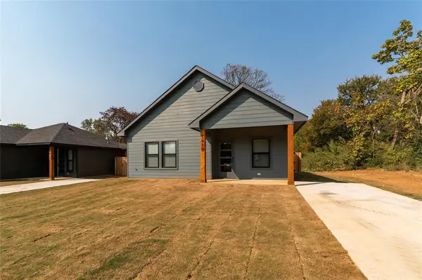 Denison, TX 75021,1419 S 7th Avenue