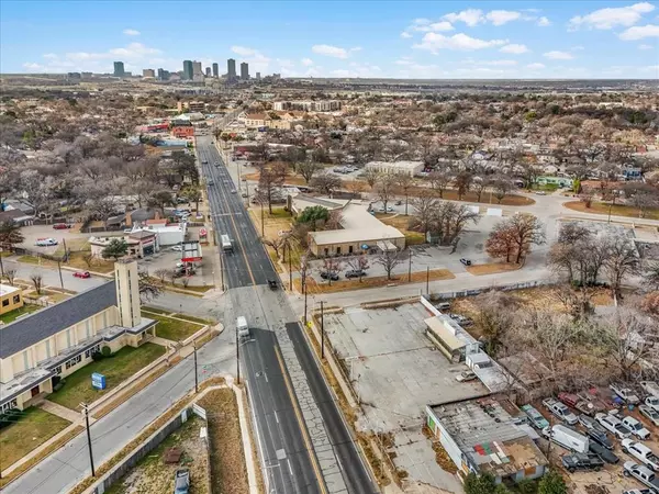 Fort Worth, TX 76111,3509 E Belknap Street