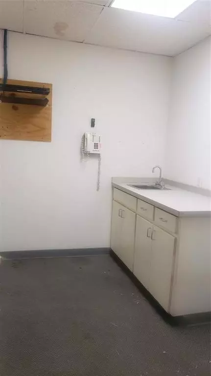 Mineral Wells, TX 76067,711 SW 1st Street