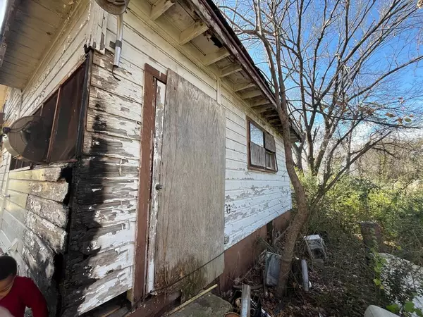 Fort Worth, TX 76105,3919 E Berry Street