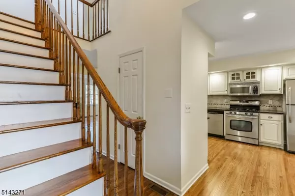 Bedminster Twp., NJ 07921,21 Eton Ct