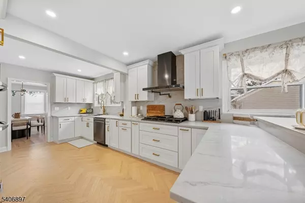 Roseland Boro, NJ 07068,141 Eagle Rock Ave