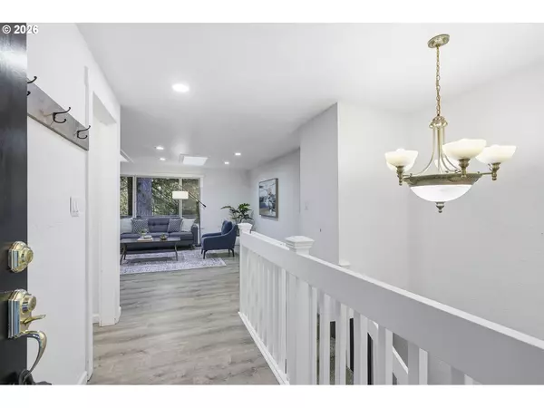 Hillsboro, OR 97123,530 SE 26TH AVE