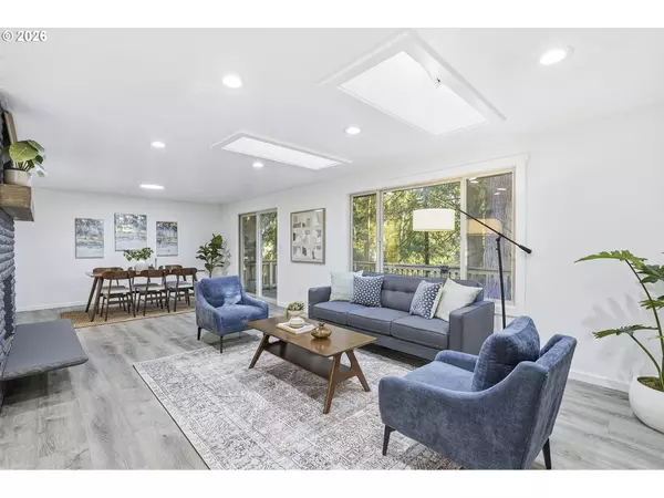 Hillsboro, OR 97123,530 SE 26TH AVE