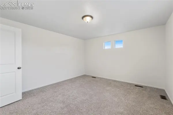 Colorado Springs, CO 80927,9212 Twin Sisters DR