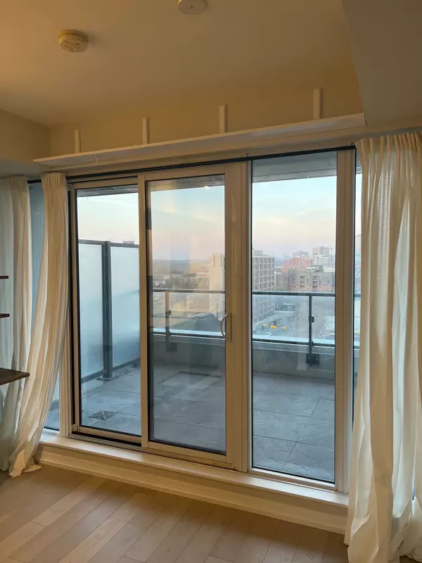 Toronto C08, ON M5B 0C3,251 Jarvis ST #912