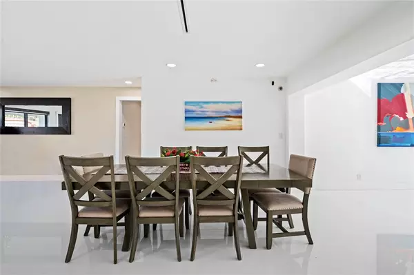 Hollywood, FL 33021,4314 Roosevelt St