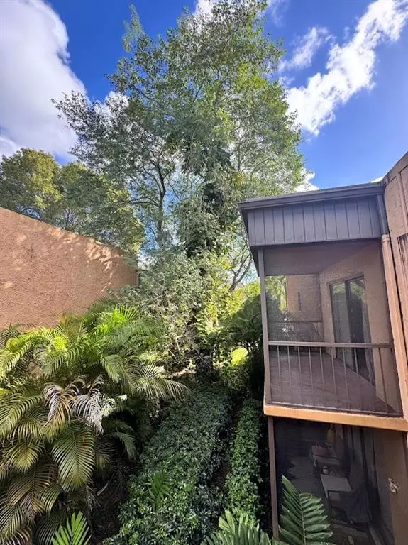 Fort Lauderdale, FL 33324,8901 N New River Canal Rd #18W