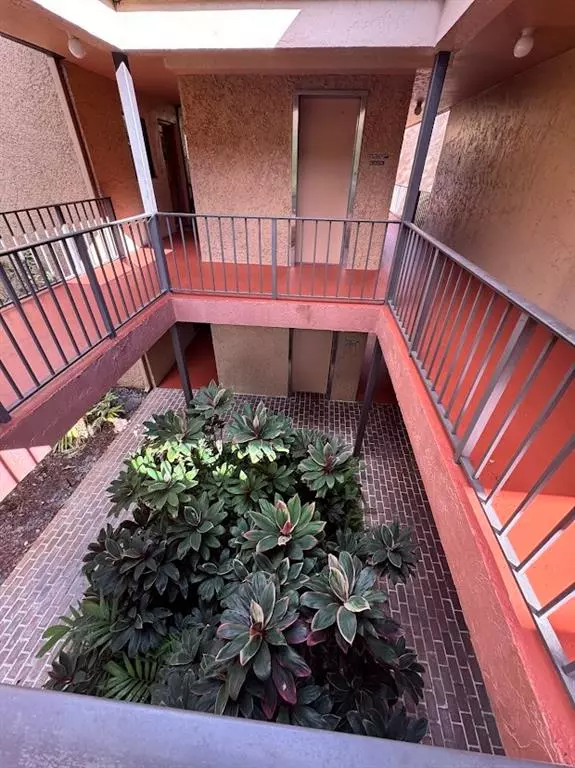 Fort Lauderdale, FL 33324,8901 N New River Canal Rd #18W