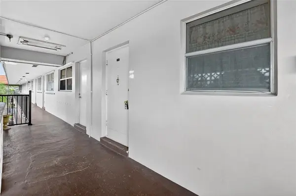 Deerfield Beach, FL 33064,3930 Crystal Lake Dr #308