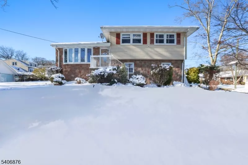 Rahway City, NJ 07065,196 Russell Ave