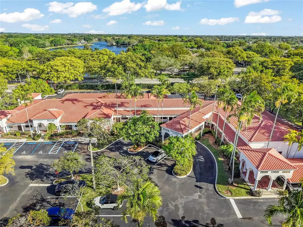 Plantation, FL 33324,9633 W Broward Blvd