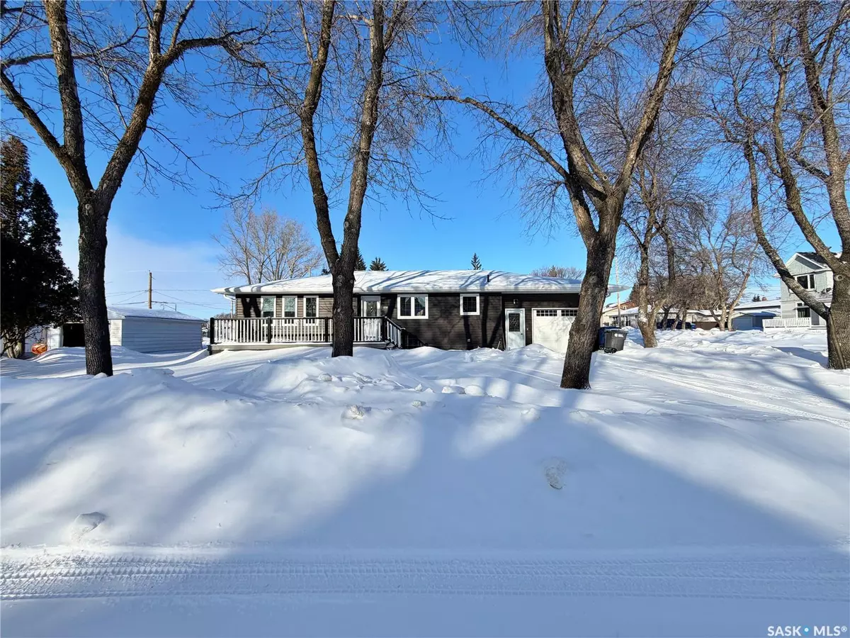 Moosomin, SK S0G 3N0,902 Ellice STREET