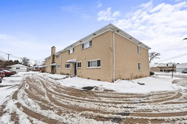 Eastpointe, MI 48021,22270 Kelly RD