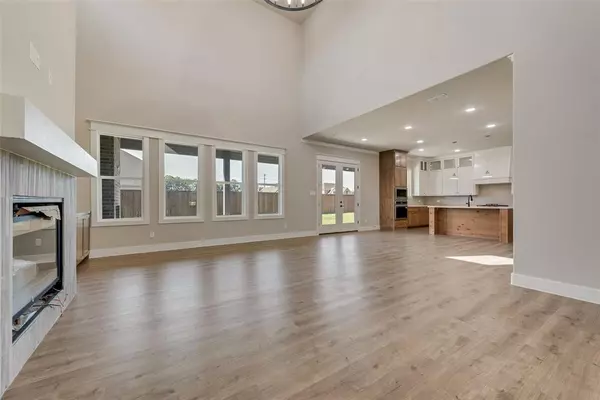 Van Alstyne, TX 75495,1323 selby Road