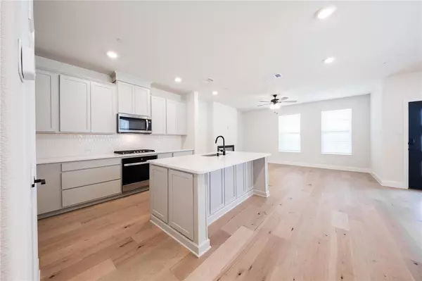 Rowlett, TX 75088,2124 Naples Drive