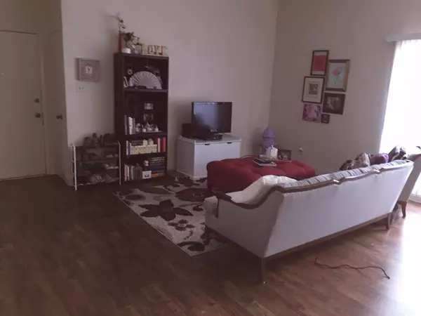 Dallas, TX 75230,10440 High Hollows Drive #146