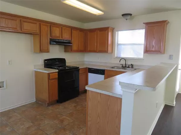 Desoto, TX 75115,1515 Killdee Court