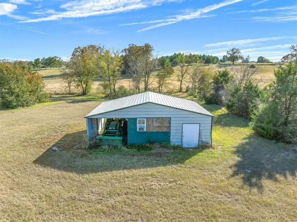 Grand Saline, TX 75140,1804 Vz County Road 1224