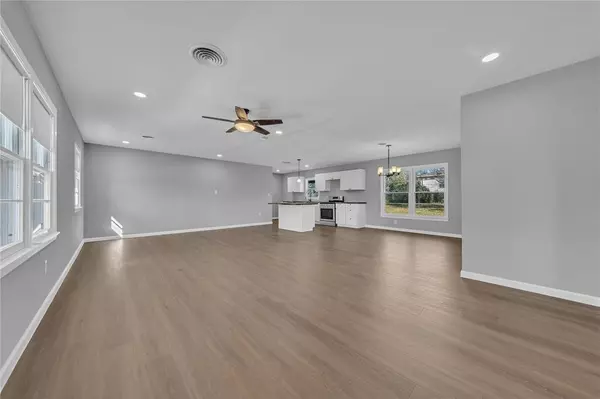 Fort Worth, TX 76133,4937 Rutland Avenue