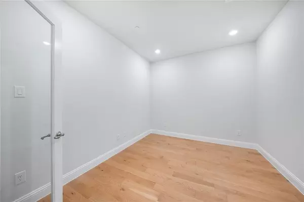 Rowlett, TX 75088,7854 Bayside Drive