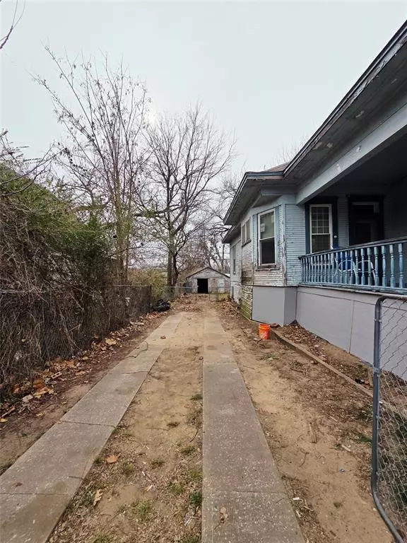 Denison, TX 75020,614 W Owings Street