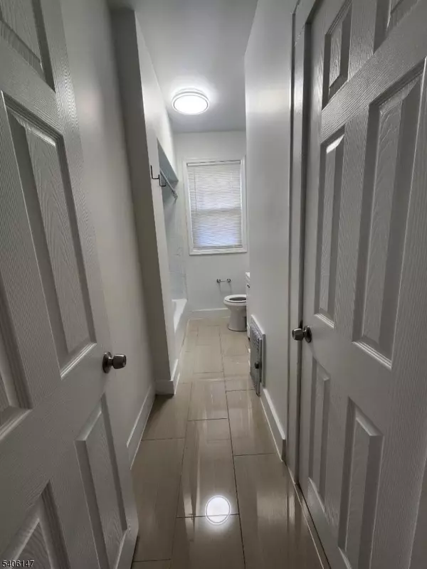 Bloomfield Twp., NJ 07003,9 Lois Pl #2