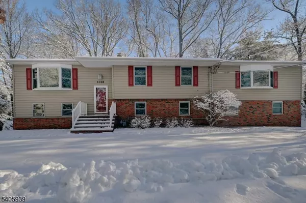 1316 Alps Rd, Wayne Twp., NJ 07470