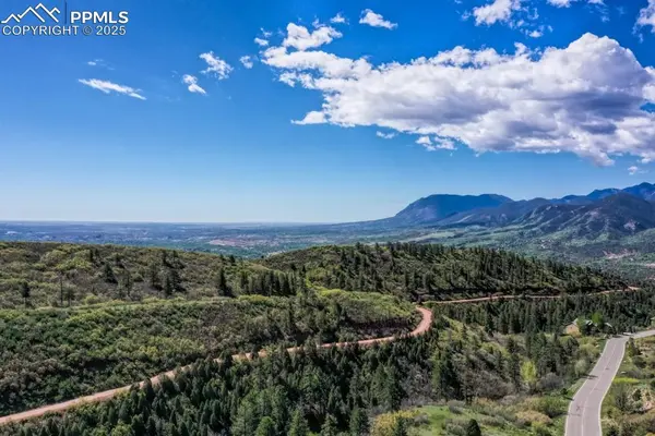 3455 Black Canyon RD, Colorado Springs, CO 80904
