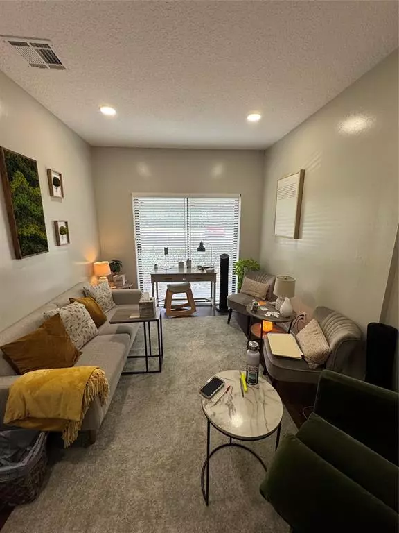 Plantation, FL 33324,9633 W Broward Blvd