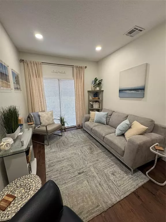 Plantation, FL 33324,9633 W Broward Blvd