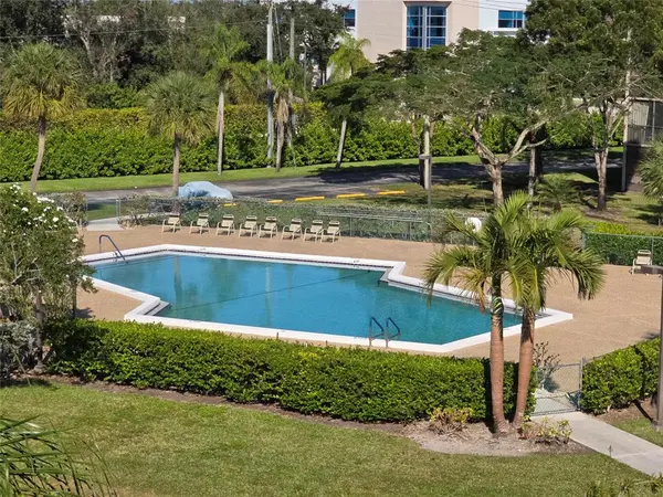 Pembroke Pines, FL 33027,550 SW 138th Ave #402K