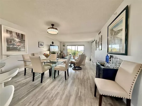 Pompano Beach, FL 33069,2112 S Cypress Bend Dr #508