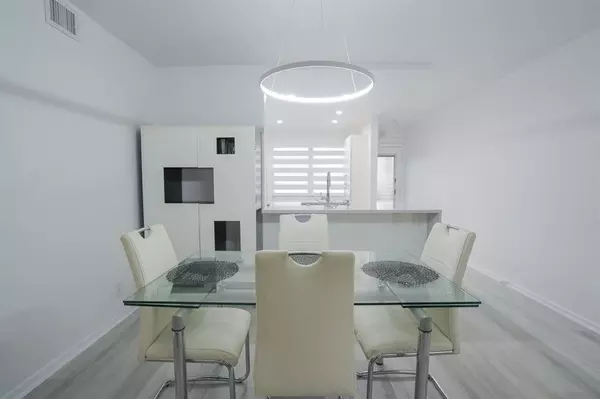 Coconut Creek, FL 33066,3201 Portofino Pt #F1