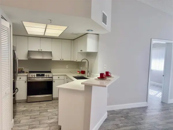 Fort Lauderdale, FL 33316,2119 SE 10th Ave #910