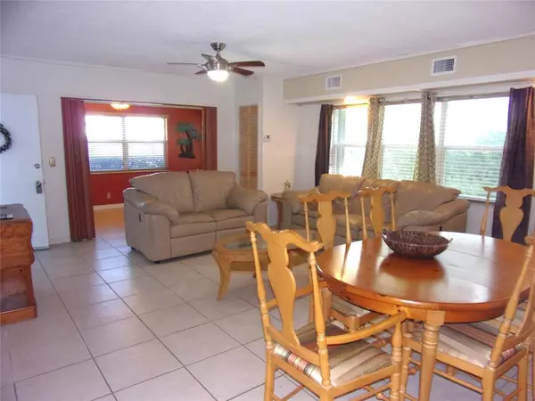 Pompano Beach, FL 33062,3204 Colony Club Rd #1