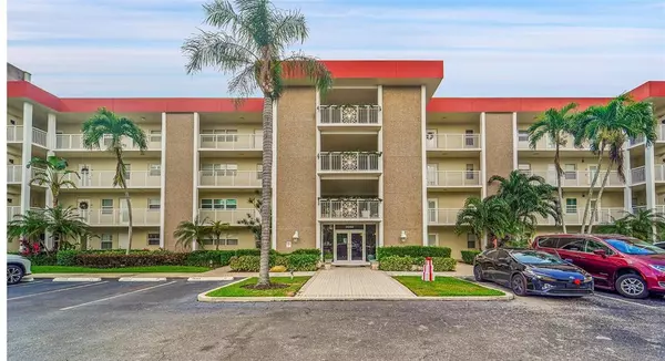 Lighthouse Point, FL 33064,3050 NE 48th Ct #206