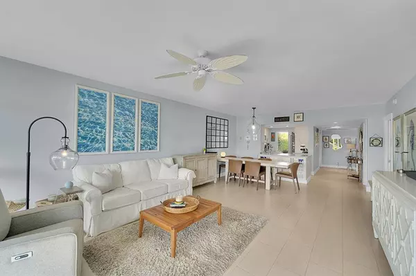 Lighthouse Point, FL 33064,3050 NE 48th Ct #206