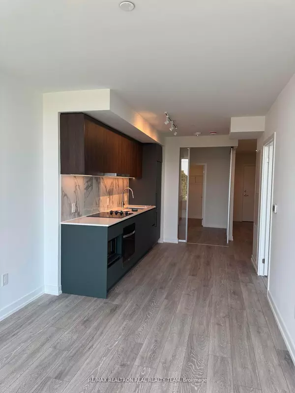 Toronto W05, ON M3K 0E4,1100 Sheppard AVE W #325