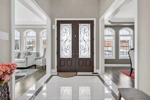 Caledon, ON L7C 3R6,43 Mccandless CT