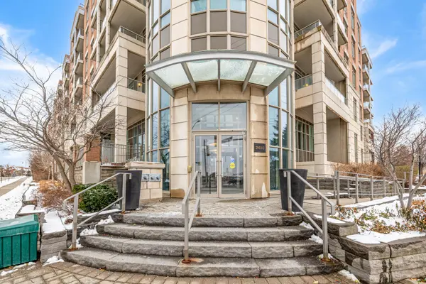 Oakville, ON L6H 0H1,2480 Prince Michael DR #221