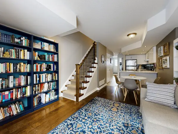 Toronto W02, ON M6H 4K7,65 Foundry AVE #77