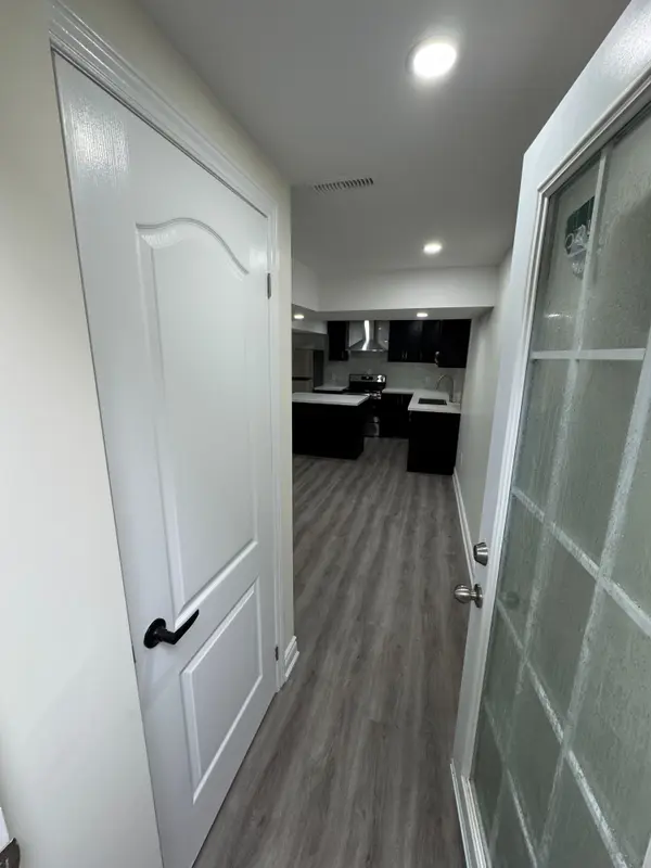 Mississauga, ON L5R 3E8,5131 Salishan CIR #(Bsmt)