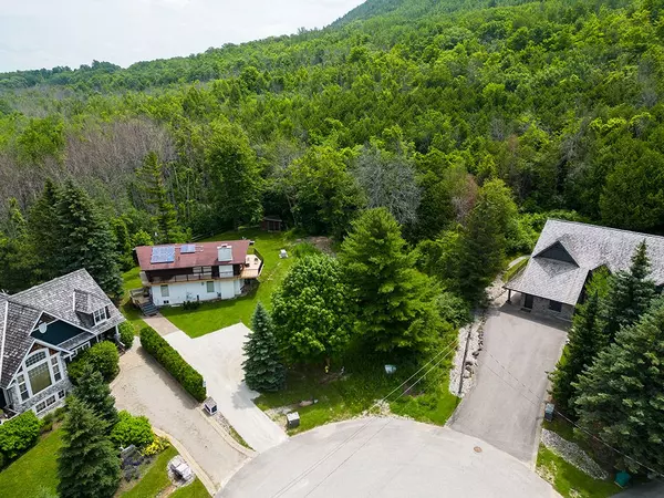 Blue Mountains, ON N0H 1J0,163 Wensley DR