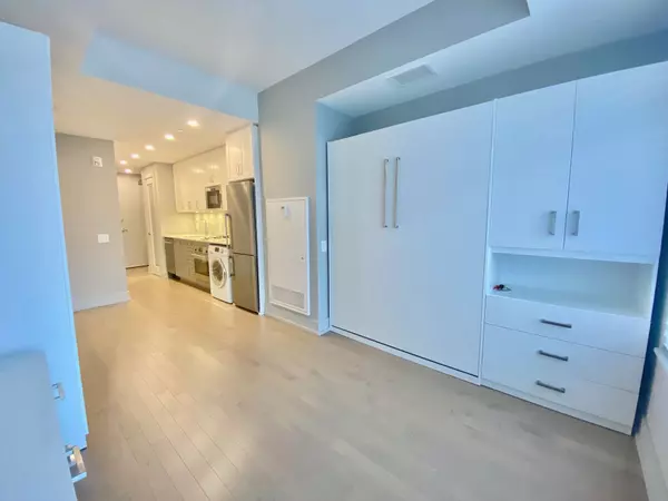 Glebe - Ottawa East And Area, ON K1S 5V7,60 Springhurst AVE #315