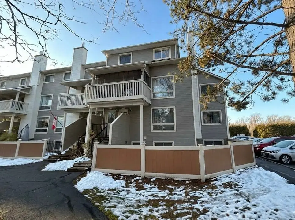 Orleans - Convent Glen And Area, ON K1C 4S7,762 St. Andre DR #5B