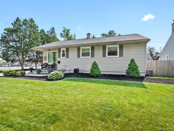 Royal Oak, MI 48067,1304 Grove AVE