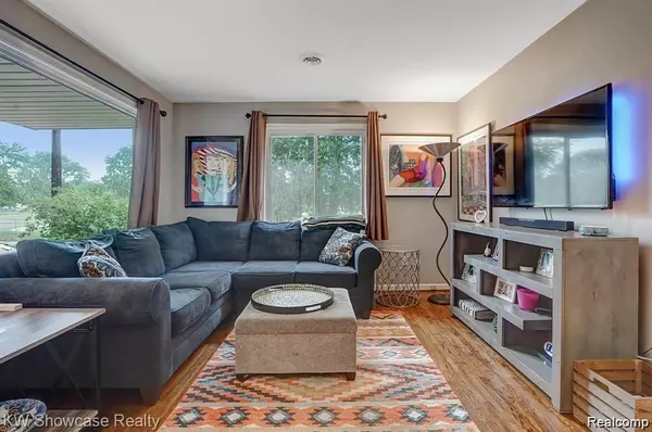 Royal Oak, MI 48067,1304 Grove AVE